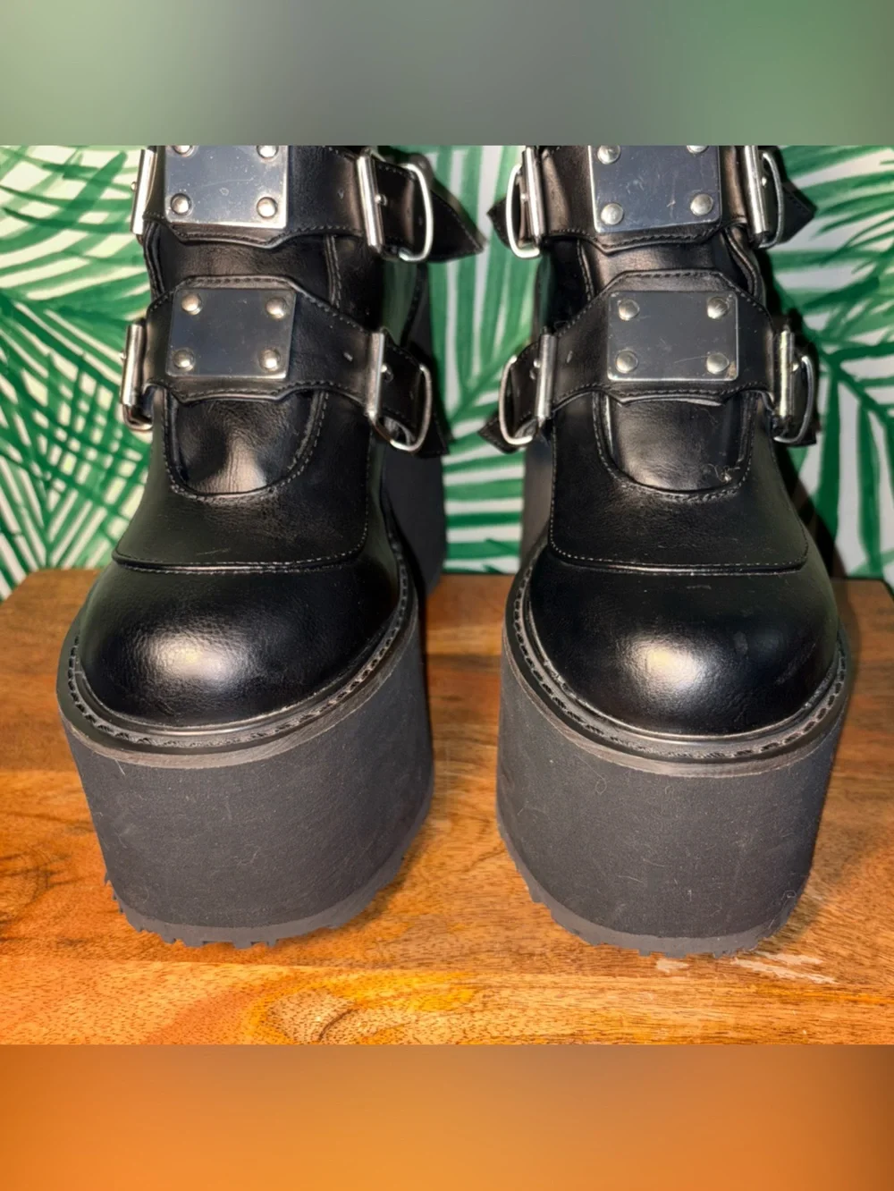 Demonia swing 105